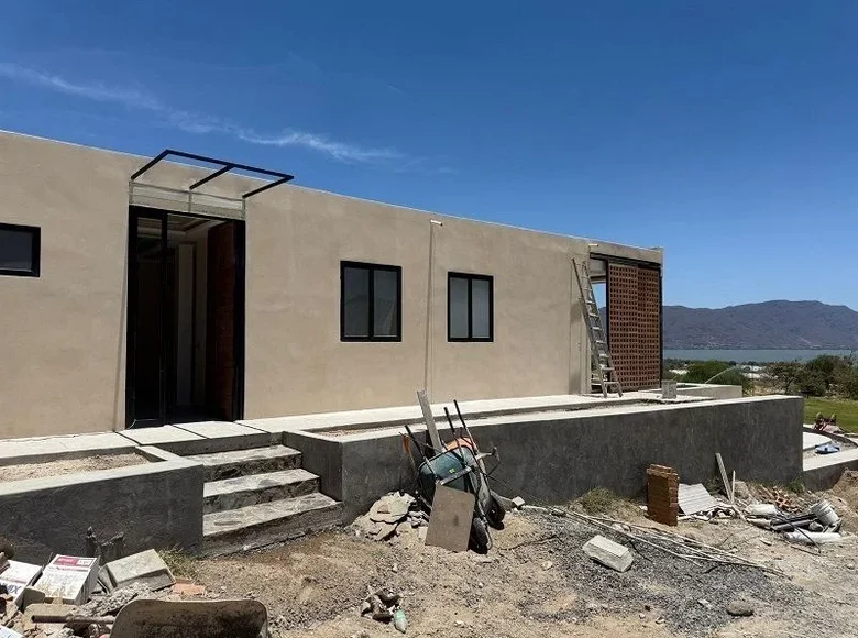 3 bedroom house 228 m² Jocotepec, Mexico