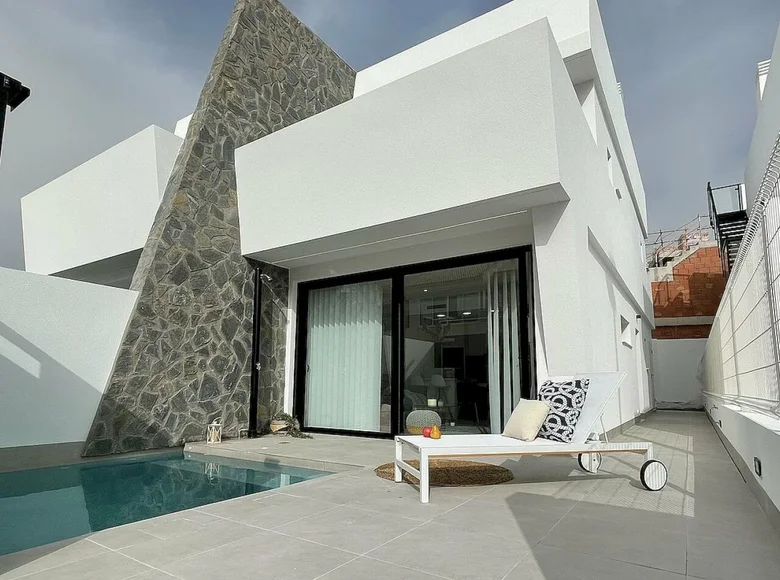 Villa de tres dormitorios 115 m² San Javier, España