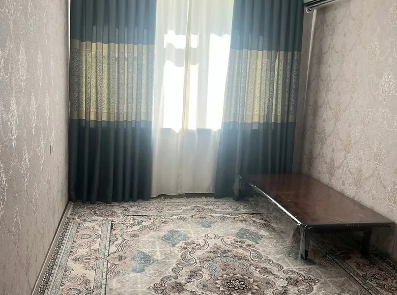 Kvartira 3 xonalar 70 m² Toshkentda