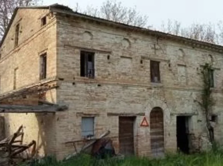 Dom 7 pokojów 250 m² Terni, Włochy