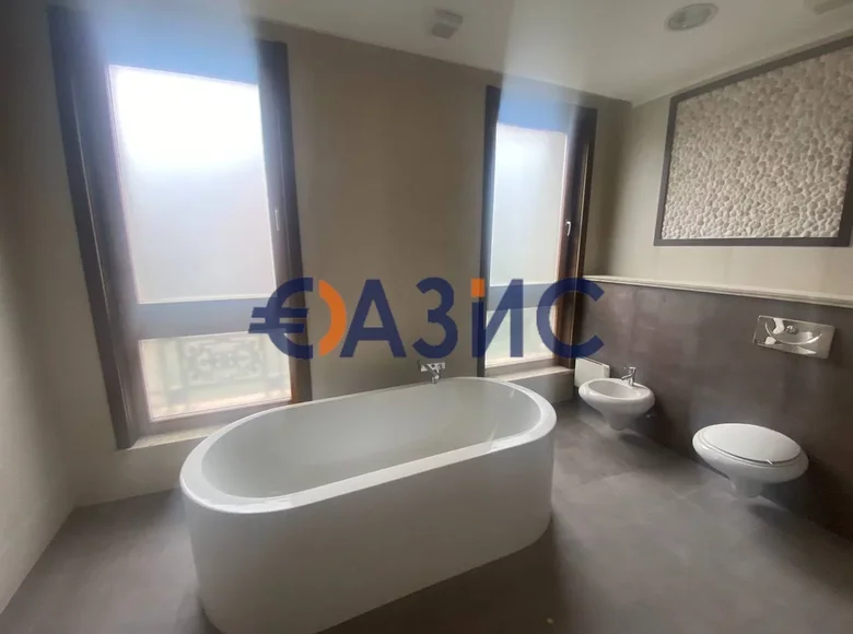 4 bedroom apartment 280 m² Nesebar, Bulgaria