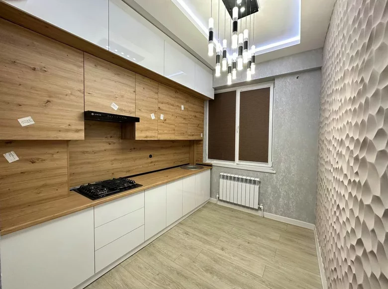 Квартира 1 комната 35 м² Сабзавот, Узбекистан