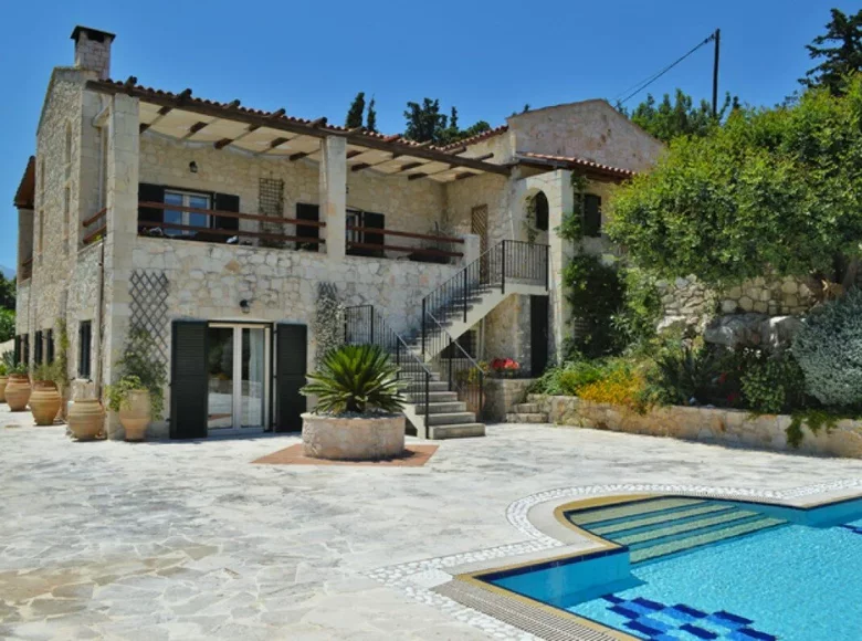 Casa 12 habitaciones 500 m² Tsikoliana, Grecia