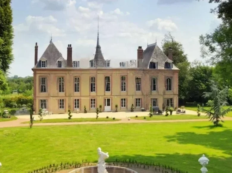 Castle 7 bedrooms 580 m² Honfleur, France