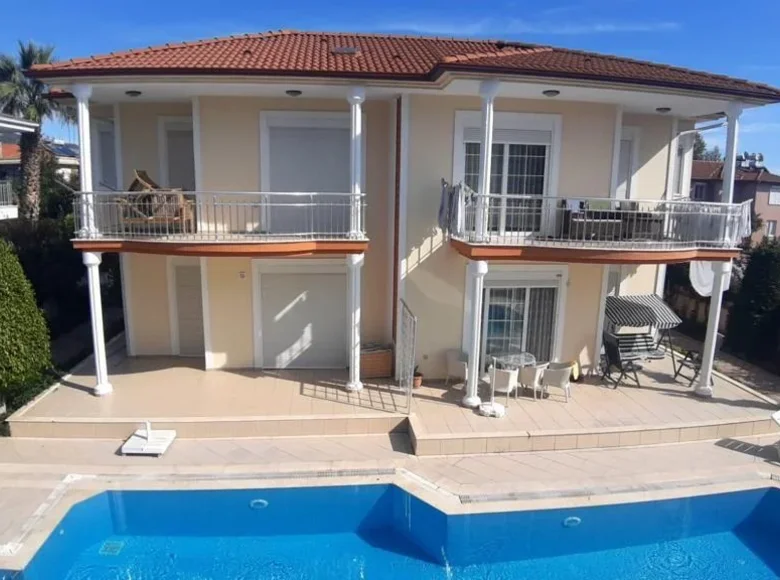 Townhouse 2 bedrooms 130 m² Camyuva, Turkey