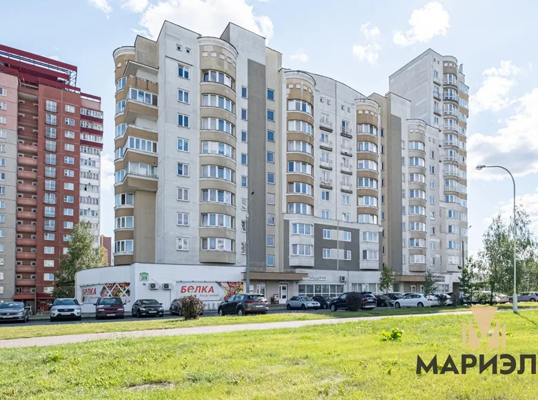 Shop 5 rooms 275 m² in Minsk, Belarus