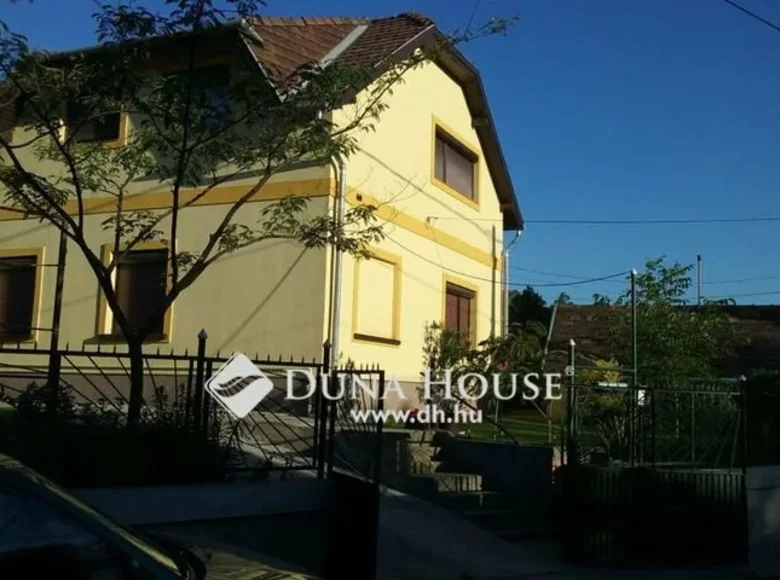 House 120 m² Budapest, Hungary