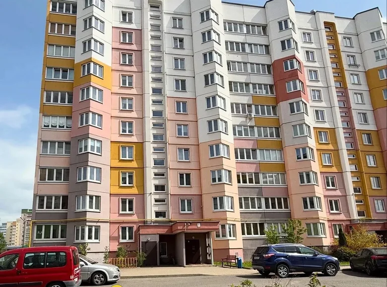 Wohnung 3 zimmer 76 m² Barauljany, Belarus