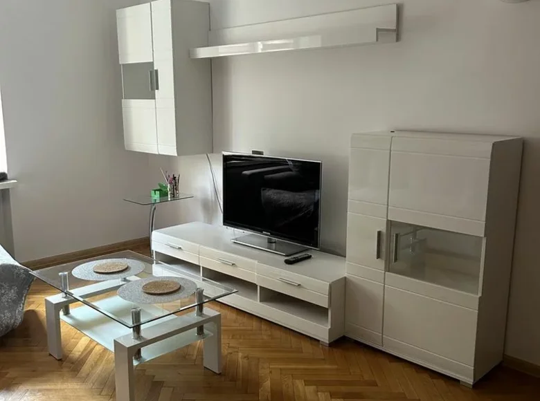 2 room apartment 43 m² in Warsaw, Poland