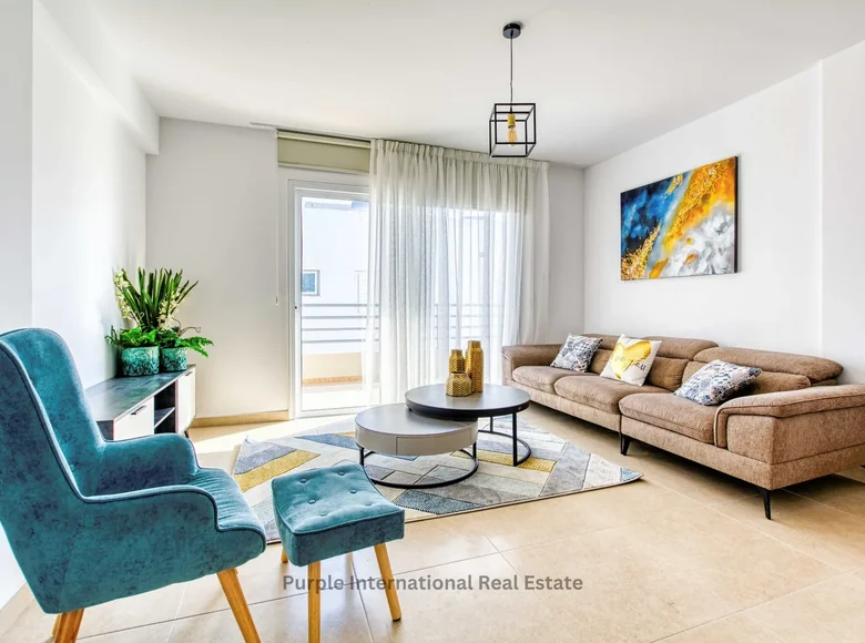 Mieszkanie 2 pokoi 62 m² Paralimni, Cypr
