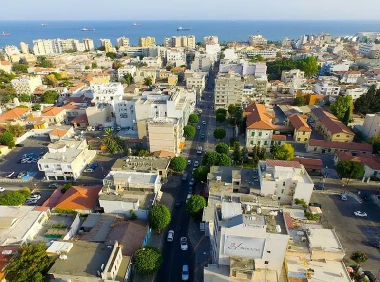 Gewerbefläche 110 m² Gemeinde Germasogeia, Cyprus