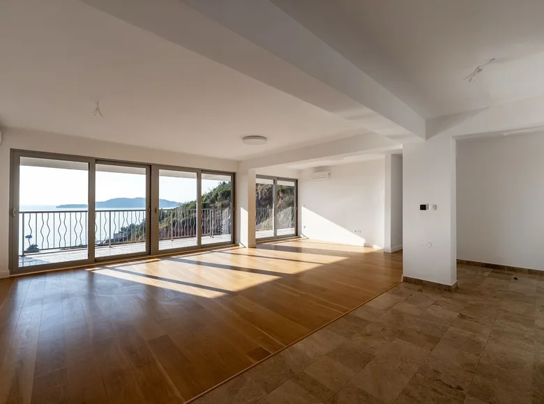 Penthouse 3 pokoi 160 m² Budva, Czarnogóra