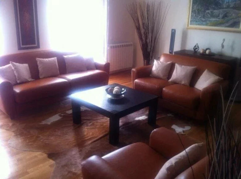 3 bedroom apartment 140 m² Podgorica, Montenegro