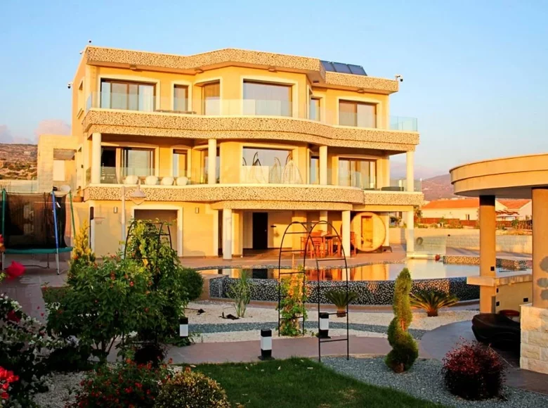5-Zimmer-Villa 430 m² Peyia, Cyprus