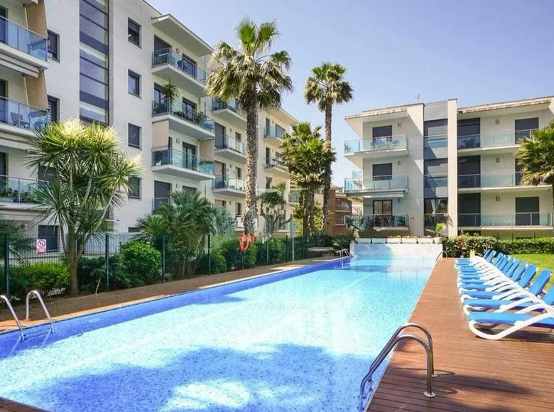 Mieszkanie 3 pokoi 125 m² Lloret de Mar, Hiszpania