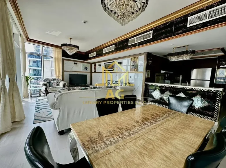 5 room apartment 232 m² in Dubai, United Arab Emirates