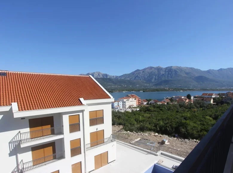 Wohnung 3 Schlafzimmer  Tivat, Montenegro