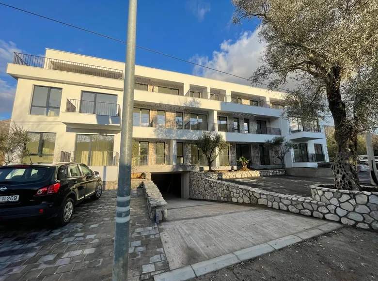 Apartamentos multinivel 4 habitaciones 46 m² Pelinovo, Montenegro