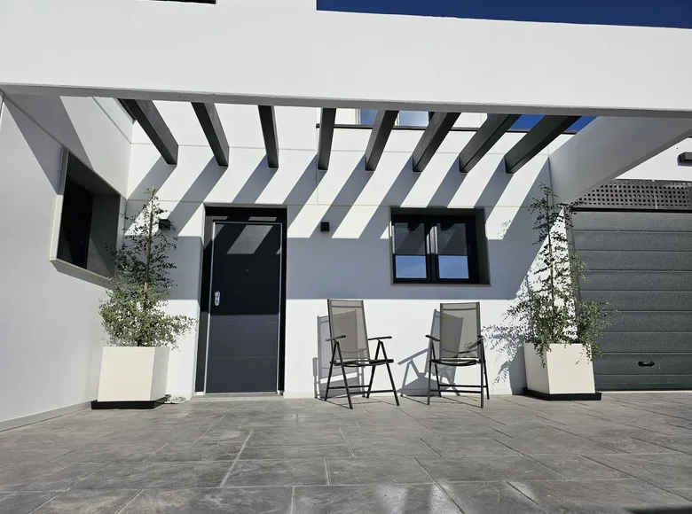Villa de 4 dormitorios 180 m² San Javier, Španjolska