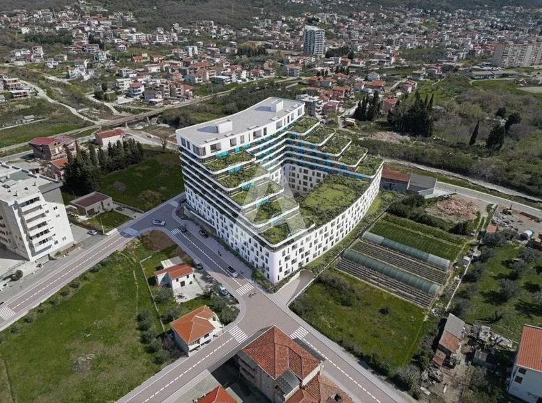 Mieszkanie 3 pokoi 168 m² Bar, Czarnogóra