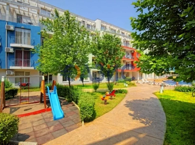Mieszkanie 3 pokoi 63 m² Nesebyr, Bułgaria