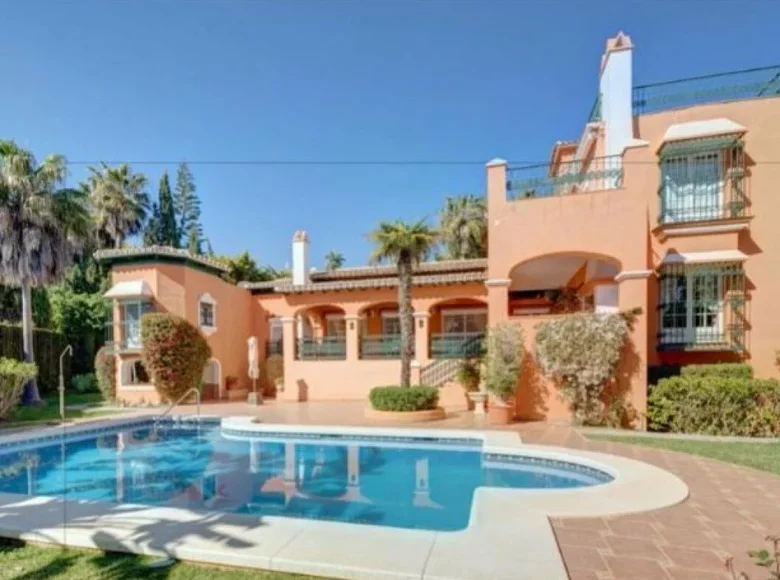 Dom 6 pokojów 800 m² Marbella, Hiszpania