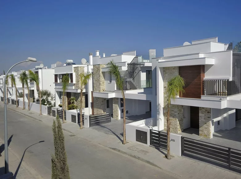 Haus 4 Schlafzimmer 182 m² Larnaka, Cyprus