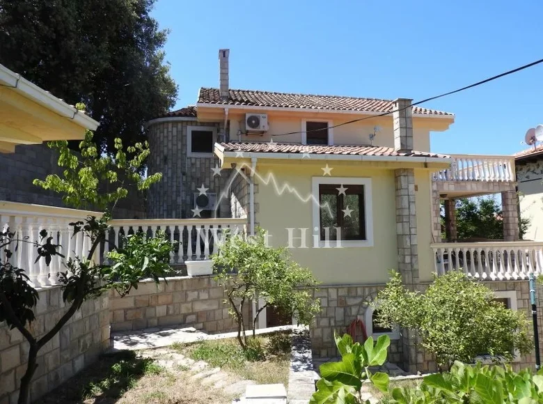 Haus 3 Zimmer 220 m² Kunje, Montenegro