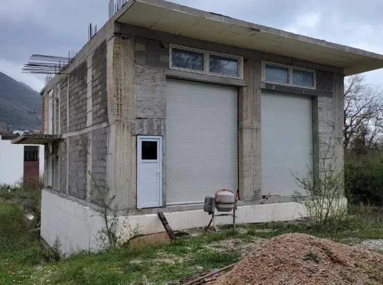 Manufacture 262 m² in Sutomore, Montenegro