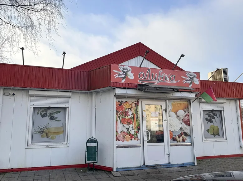 Tienda 95 m² en Uzda, Bielorrusia