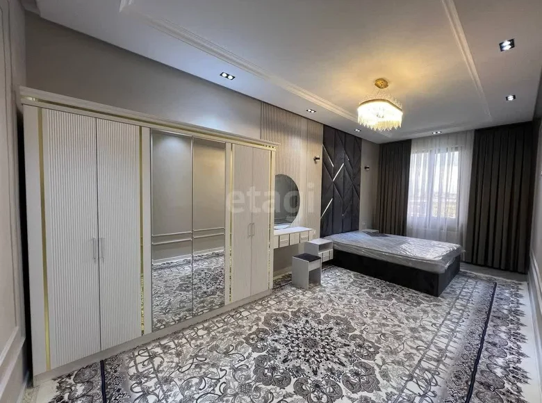 Kvartira 3 xonalar 105 m² Samarqandda