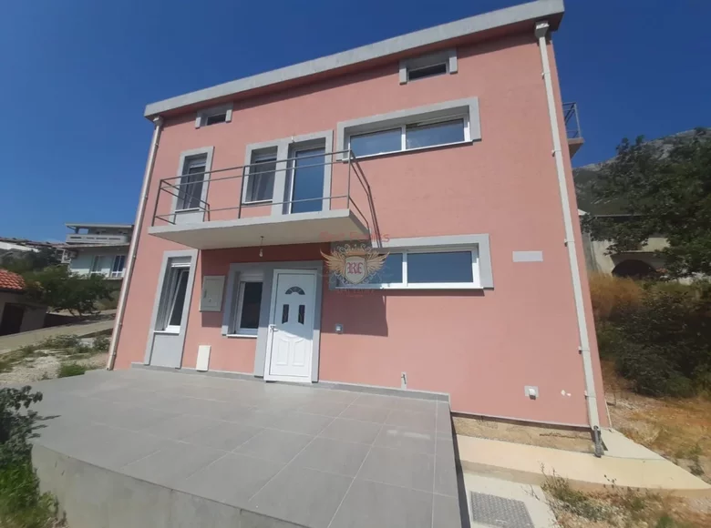 Casa 6 habitaciones 210 m² Sutomore, Montenegro