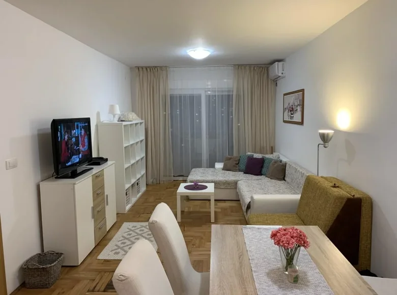 2 bedroom apartment 76 m² Bar, Montenegro