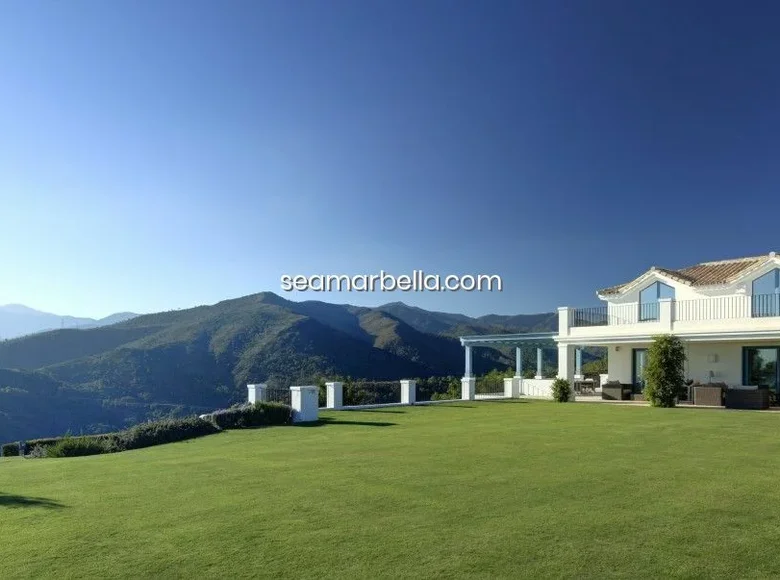 5 bedroom villa  Benahavis, Spain