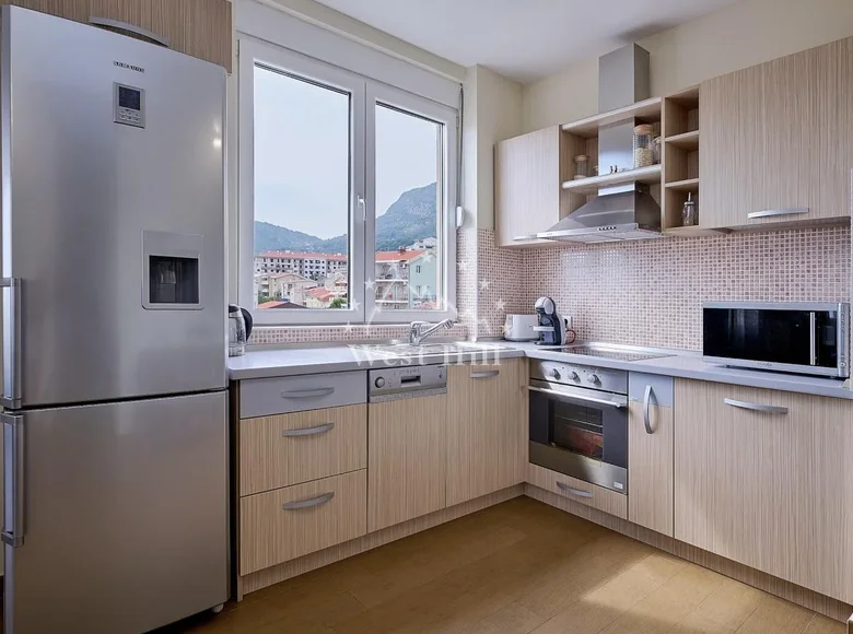 2 room apartment 88 m² Budva, Montenegro