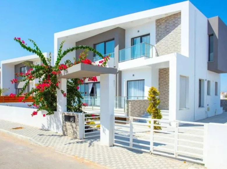 Villa de tres dormitorios 235 m² Enkomi, Chipre del Norte