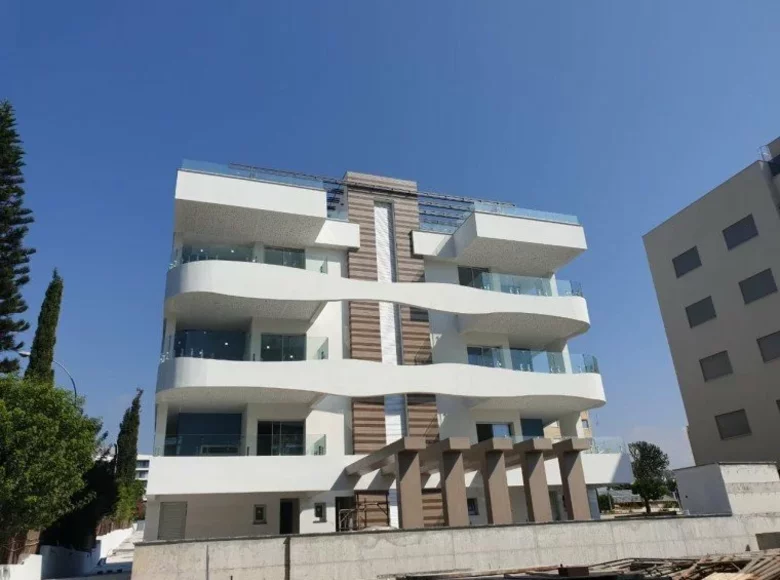 Mieszkanie 2 pokoi 111 m² Społeczność St. Tychon, Cyprus