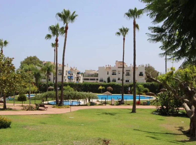 2 bedroom apartment 87 m² Marbella, Spain