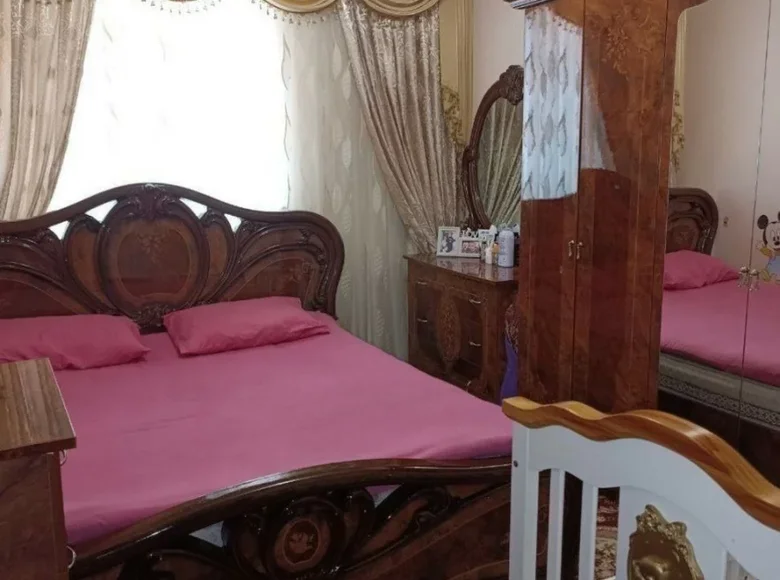 Kvartira 2 xonalar 43 m² Khanabadda