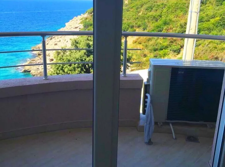 Apartment 12 bedrooms 350 m² Budva, Montenegro