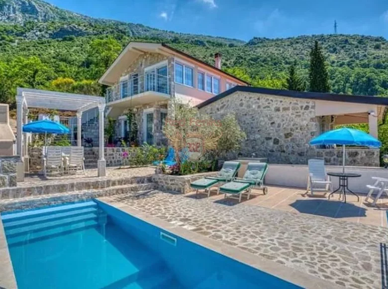 Haus 241 m² Buljarica, Montenegro