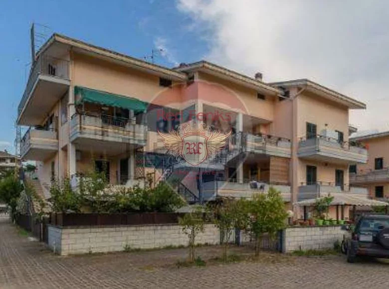 Квартира 4 комнаты 141 м² Терамо, Италия