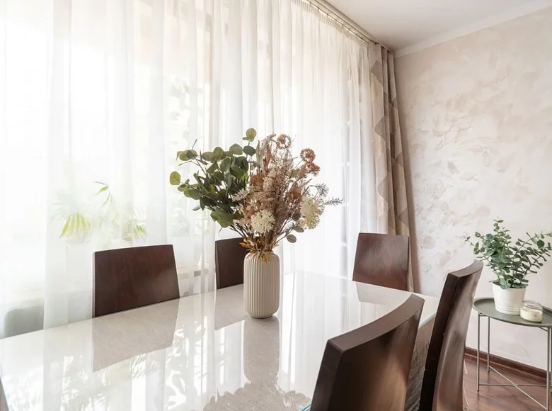 Mieszkanie 2 pokoi 42 m² Warszawa, Polska