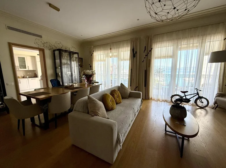 Квартира 5 комнат 228 м² в Тивате, Черногория