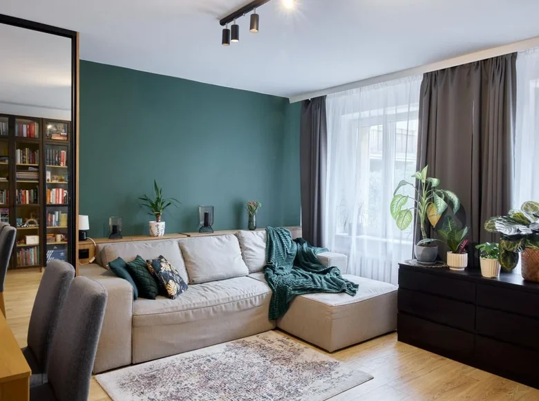 2 room apartment 40 m² Warsaw, Poland