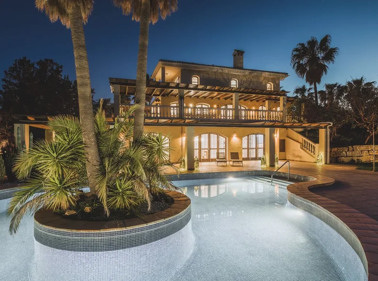 Maison 7 chambres 557 m² Estepona, Espagne