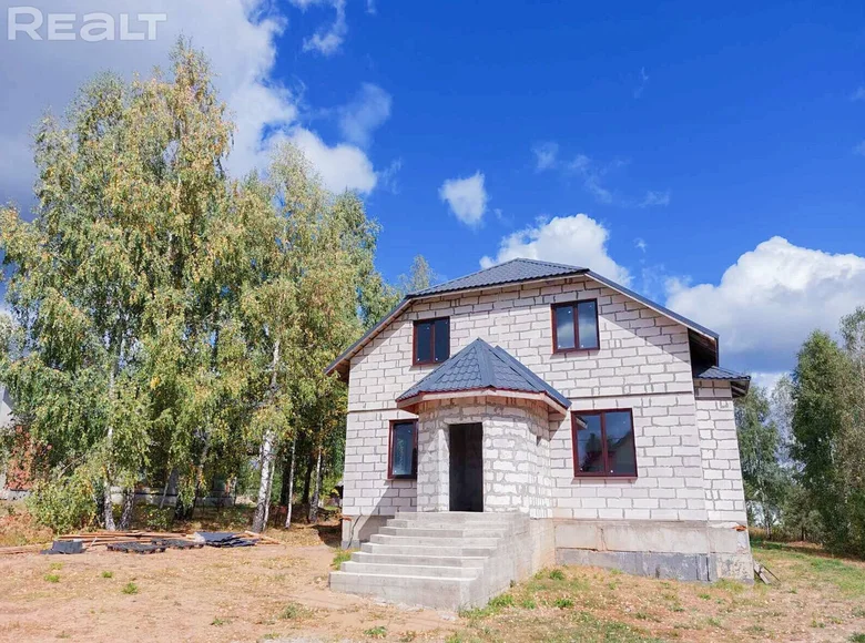 Cottage 215 m² Kalodishchy, Belarus