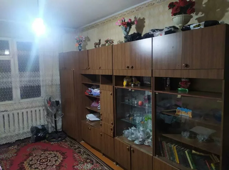 Квартира 4 комнаты 42 м² Ташкент, Узбекистан