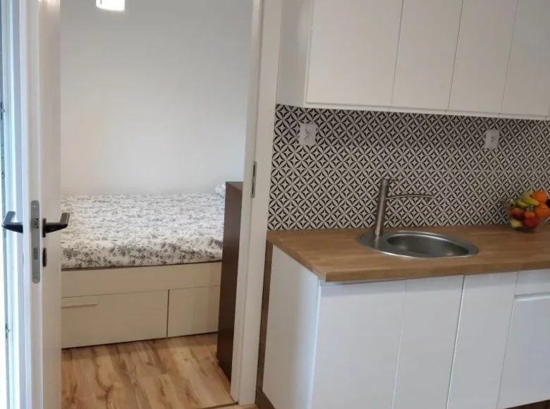 Mieszkanie 2 pokoi 28 m² w Kraków, Polska