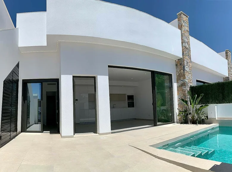 Villa de tres dormitorios 100 m² San Javier, España